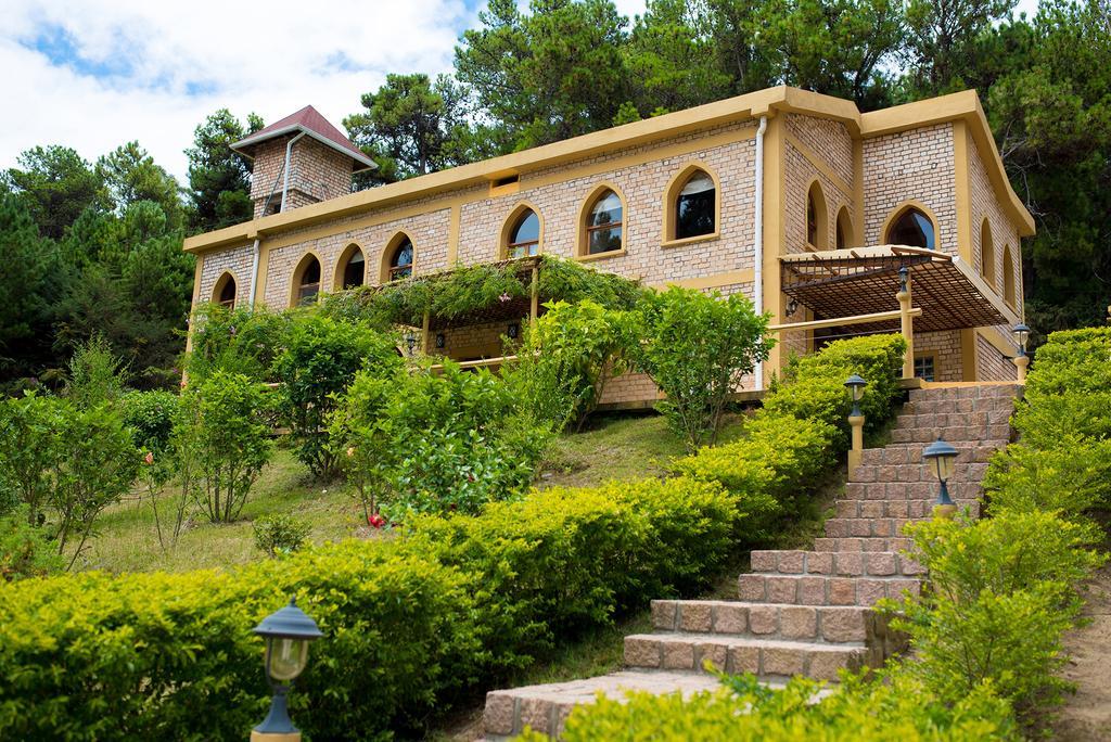 Le Chateau Du Lac De Mantasoa Exterior photo